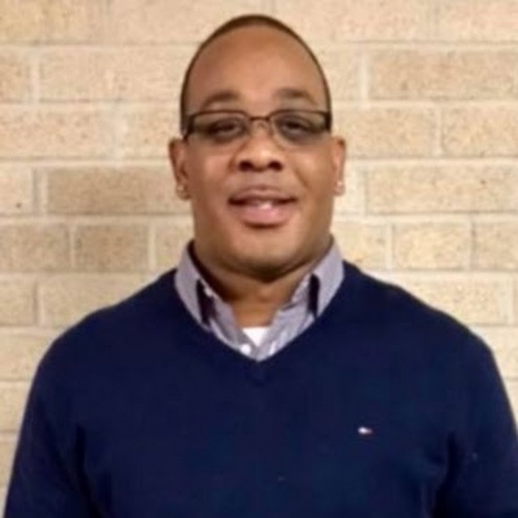 Meet your Posher, Quentin - Picture 1 of 1